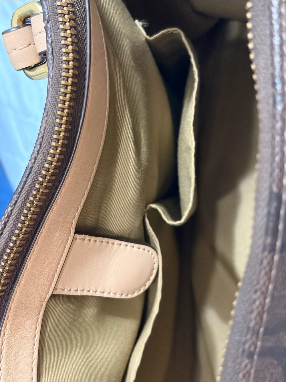 Coach Signature Peyton Coated Canvas Double Zip Carryall Tote & Wallet PreOwned - Picture 15 of 16